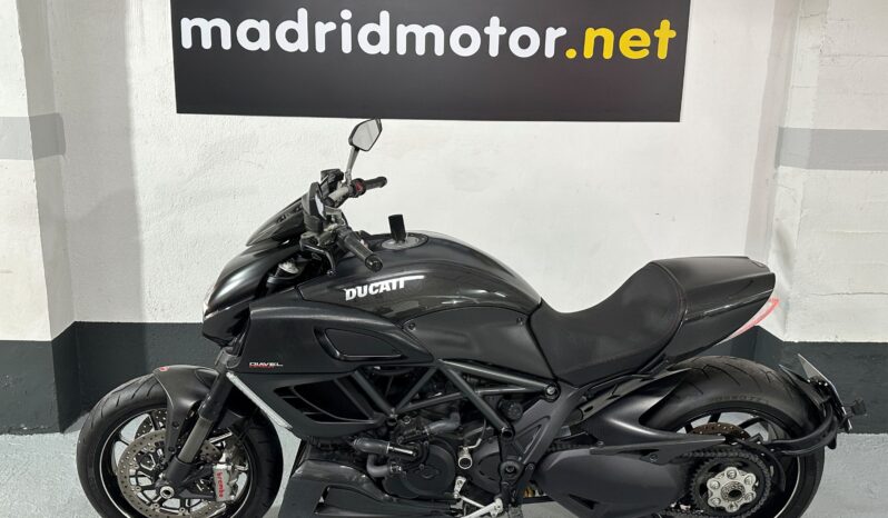 DUCATI DIAVEL CARBON