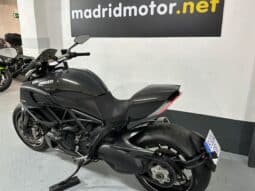 DUCATI DIAVEL CARBON