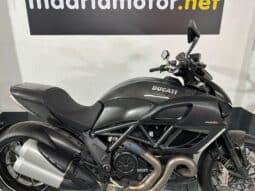 DUCATI DIAVEL CARBON