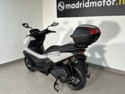 
										KYMCO SKY TOWN 125									