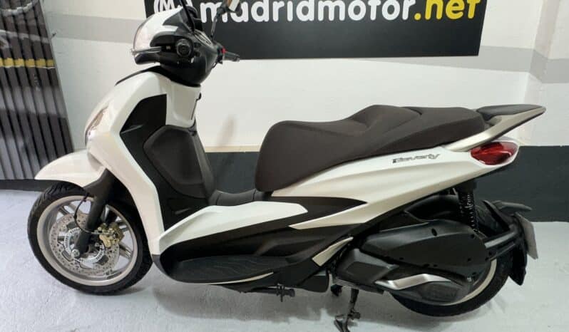 PIAGGIO BEVERLY 300 HPE