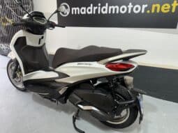 PIAGGIO BEVERLY 300 HPE