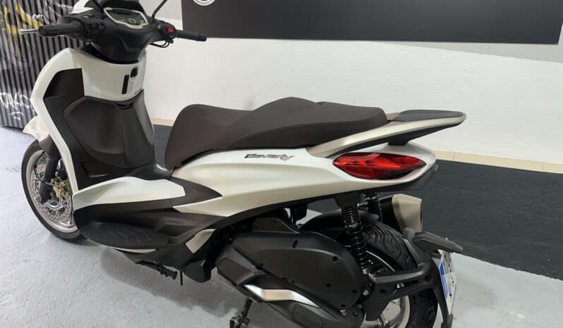 PIAGGIO BEVERLY 300 HPE