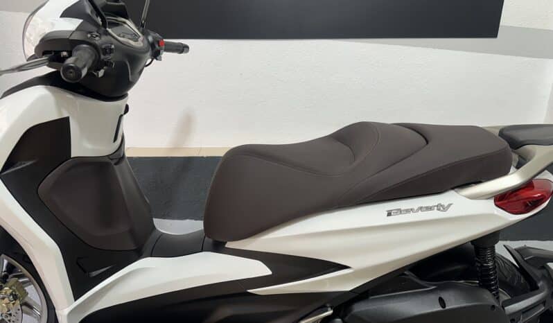 PIAGGIO BEVERLY 300 HPE