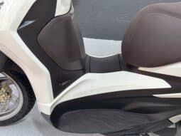 PIAGGIO BEVERLY 300 HPE
