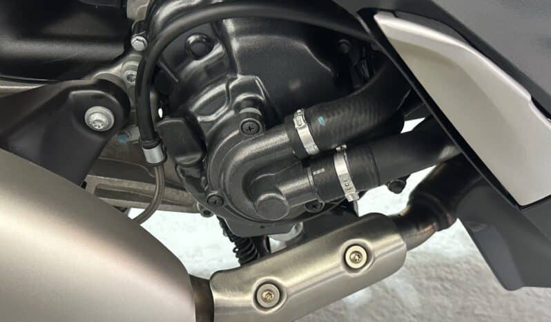 PIAGGIO BEVERLY 300 HPE