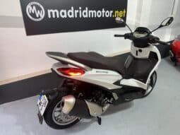 PIAGGIO BEVERLY 300 HPE