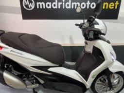PIAGGIO BEVERLY 300 HPE