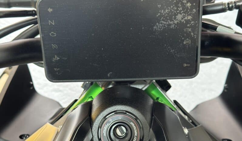 KAWASAKI Z 900 2025