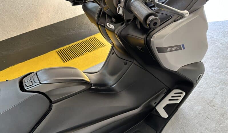 YAMAHA T-MAX 560 ABS