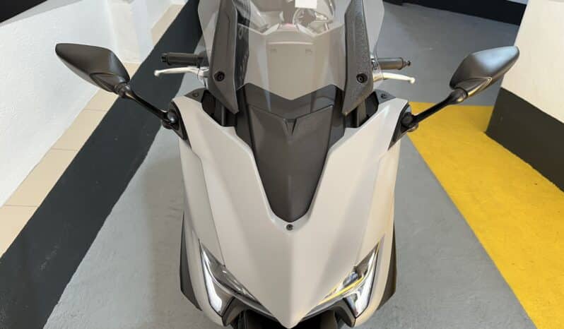 YAMAHA T-MAX 560 ABS