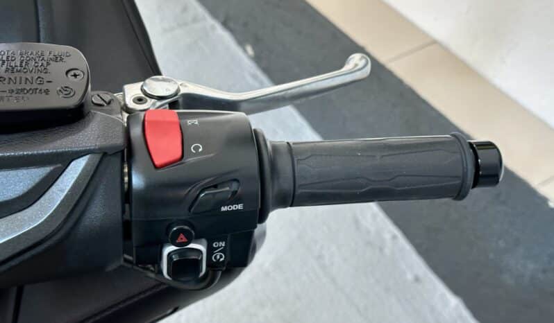 YAMAHA T-MAX 560 ABS