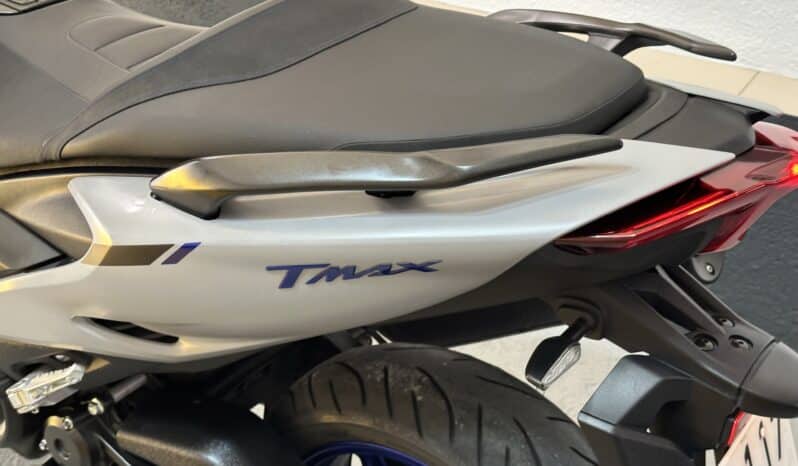 YAMAHA T-MAX 560 ABS