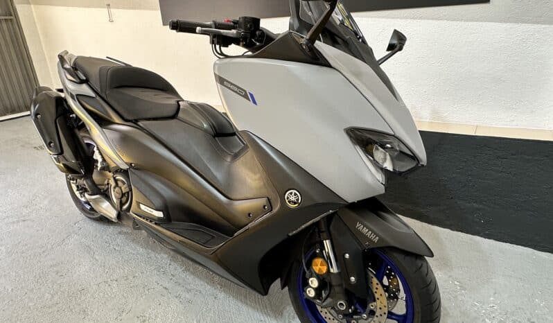 YAMAHA T-MAX 560 ABS