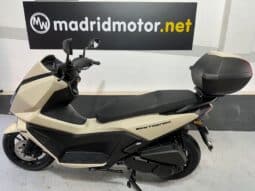 KYMCO SKY TOWN 125