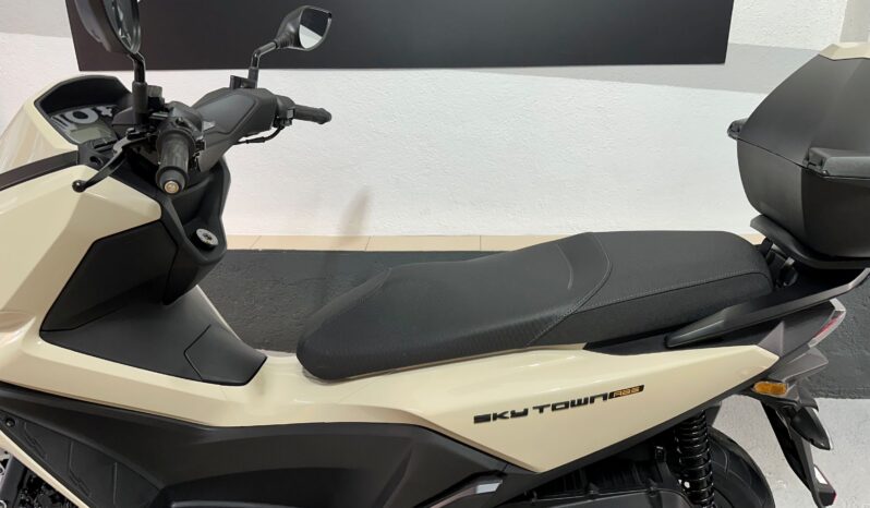 KYMCO SKY TOWN 125