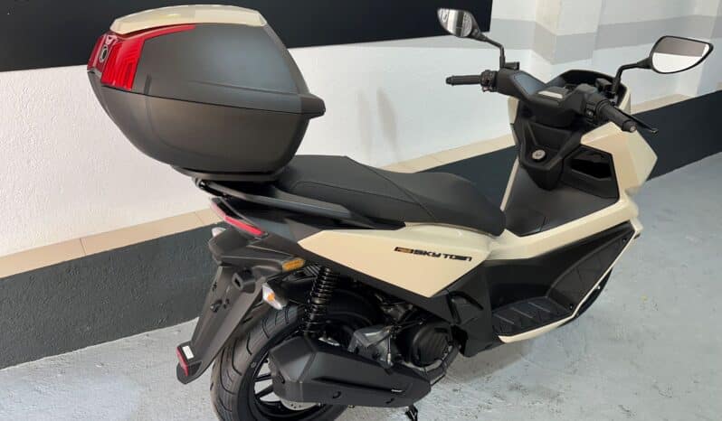 KYMCO SKY TOWN 125