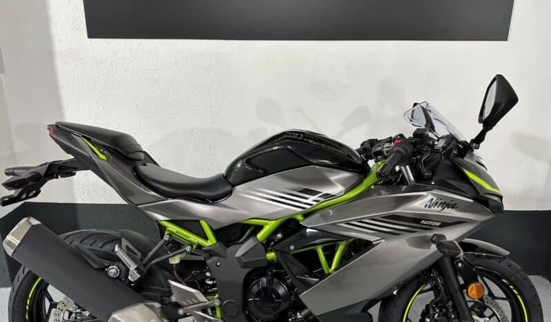 KAWASAKI NINJA 125 2026