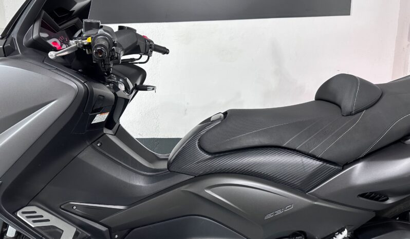 YAMAHA T-MAX 530 ABS