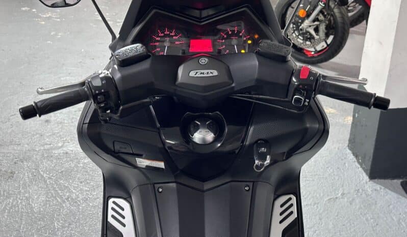 YAMAHA T-MAX 530 ABS
