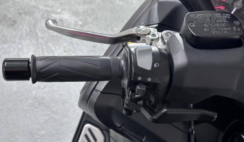 YAMAHA T-MAX 530 ABS