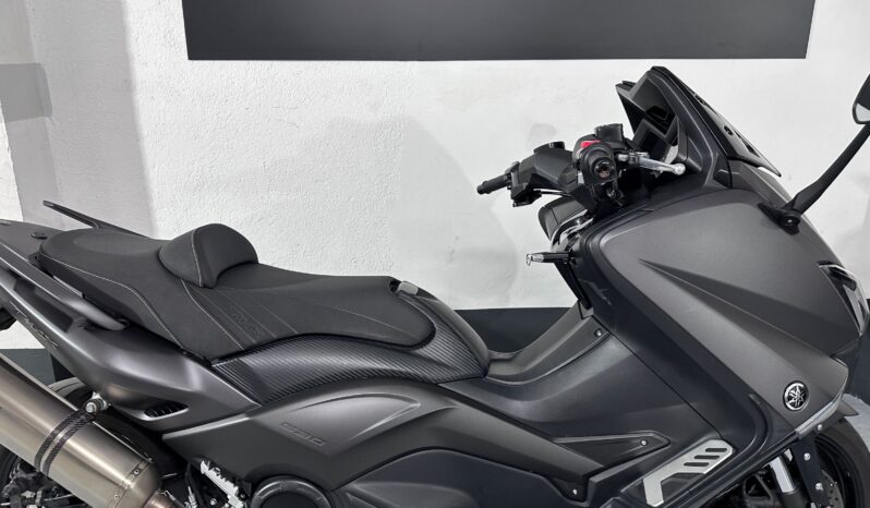 YAMAHA T-MAX 530 ABS