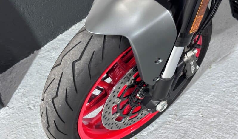 DUCATI MONSTER 937+