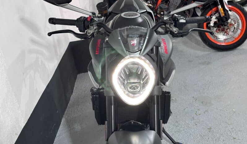 DUCATI MONSTER 937+