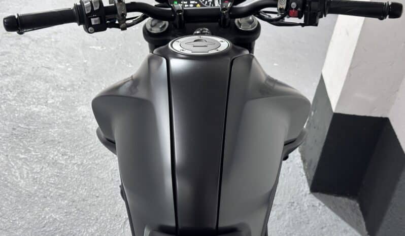 DUCATI MONSTER 937+