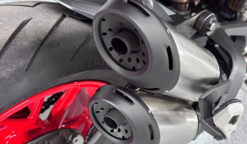 DUCATI MONSTER 937+