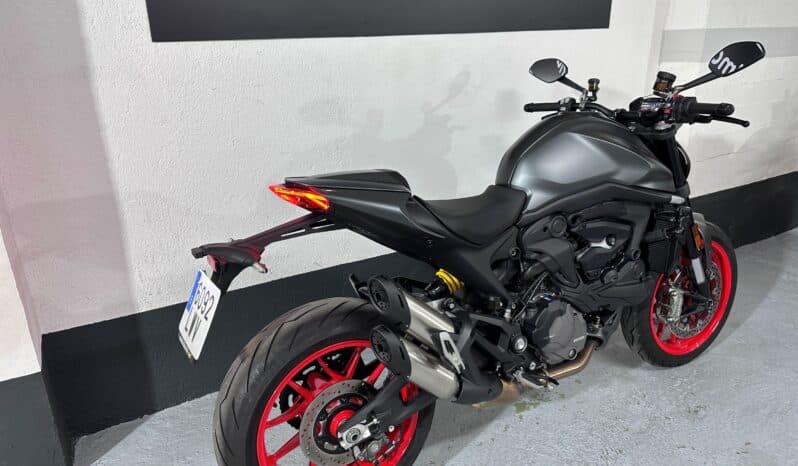 DUCATI MONSTER 937+