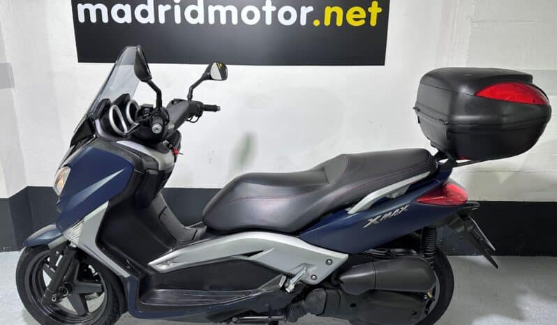 YAMAHA X-MAX 125