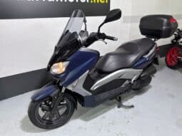 YAMAHA X-MAX 125