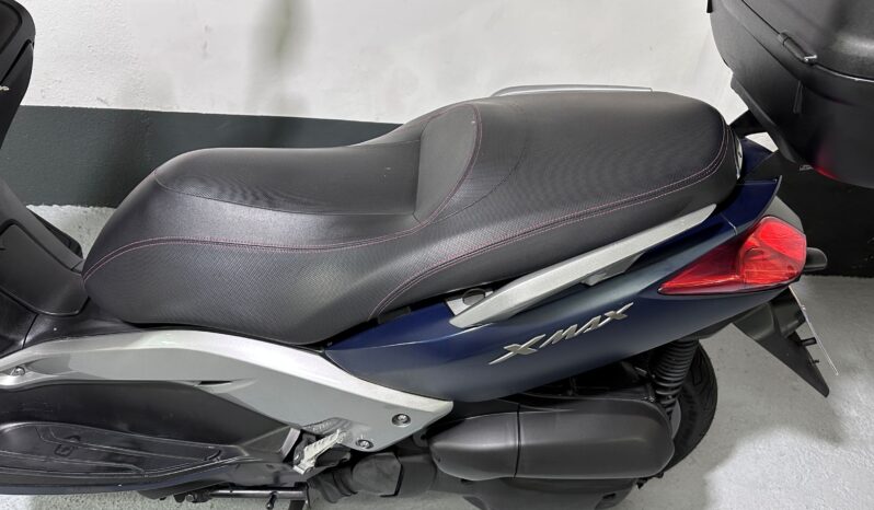 YAMAHA X-MAX 125