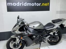 YAMAHA YZF R1