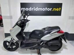 YAMAHA X-MAX 125