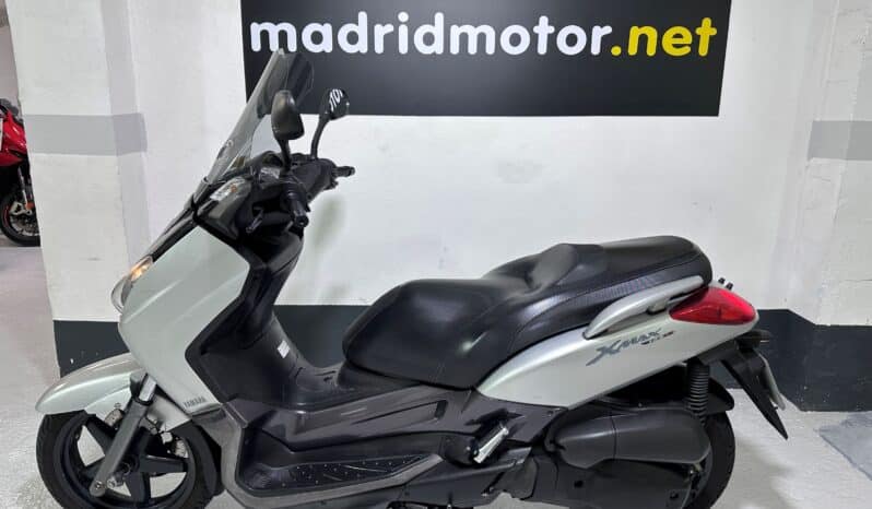 YAMAHA X-MAX 125
