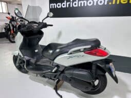 YAMAHA X-MAX 125