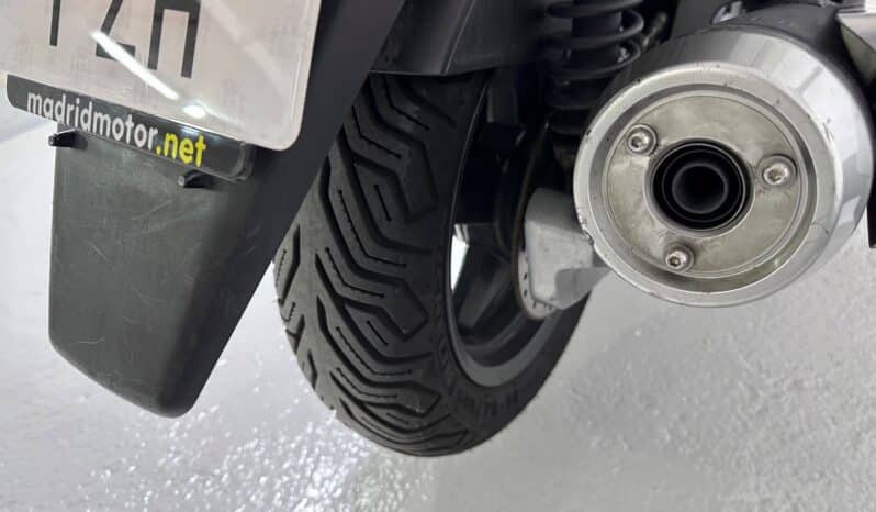 YAMAHA X-MAX 125