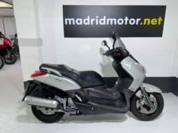 YAMAHA X-MAX 125