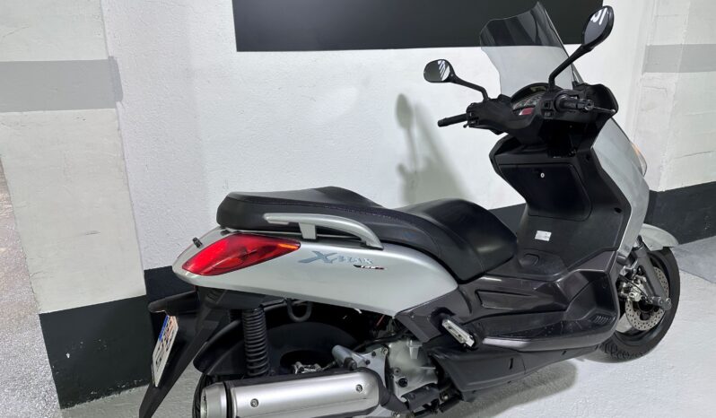 YAMAHA X-MAX 125
