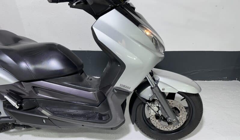 YAMAHA X-MAX 125