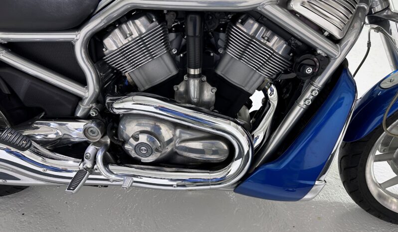 HARLEY DAVIDSON V-ROD