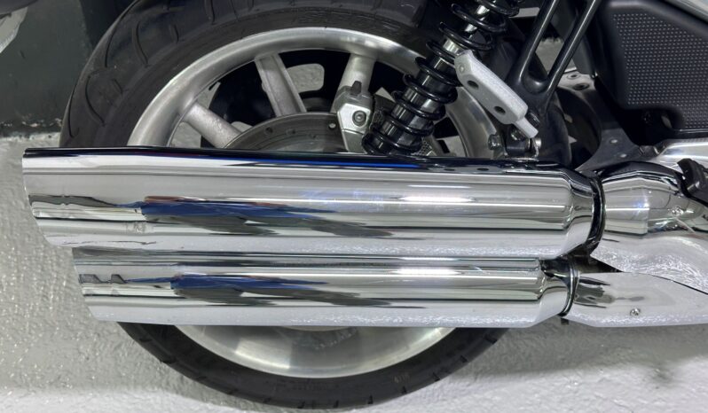 HARLEY DAVIDSON V-ROD