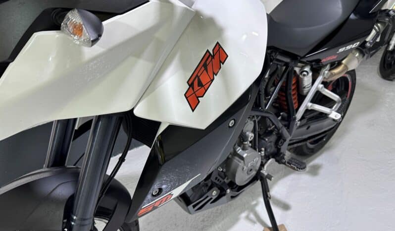 KTM 990 SUPERMOTO