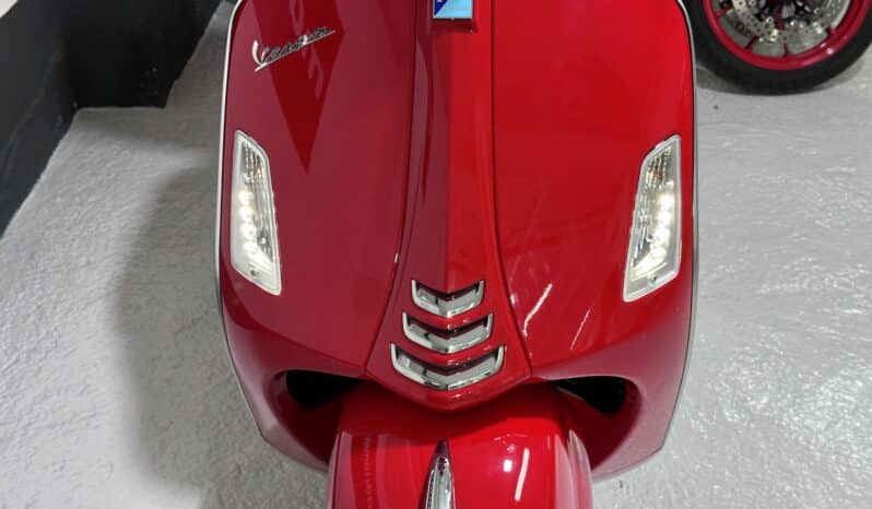VESPA GTS 300