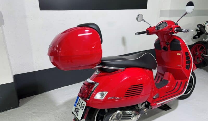 VESPA GTS 300