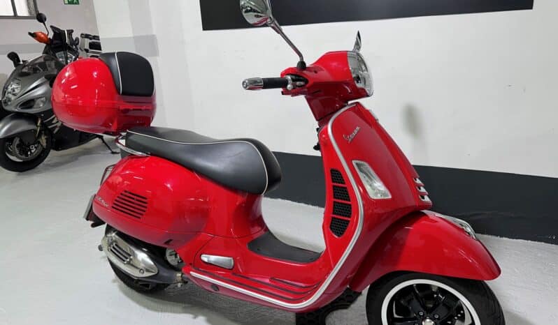 VESPA GTS 300