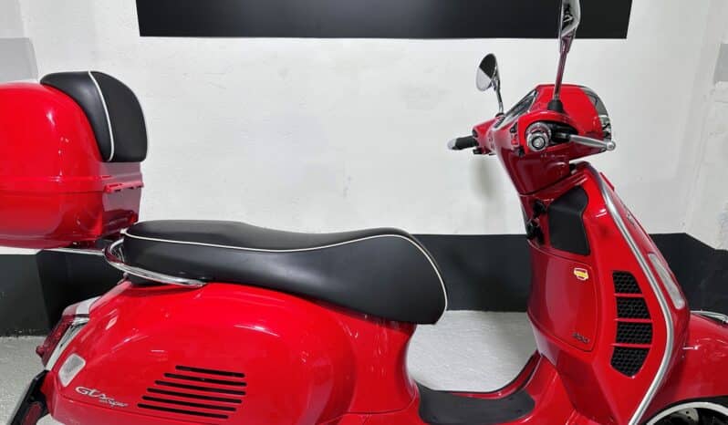 VESPA GTS 300