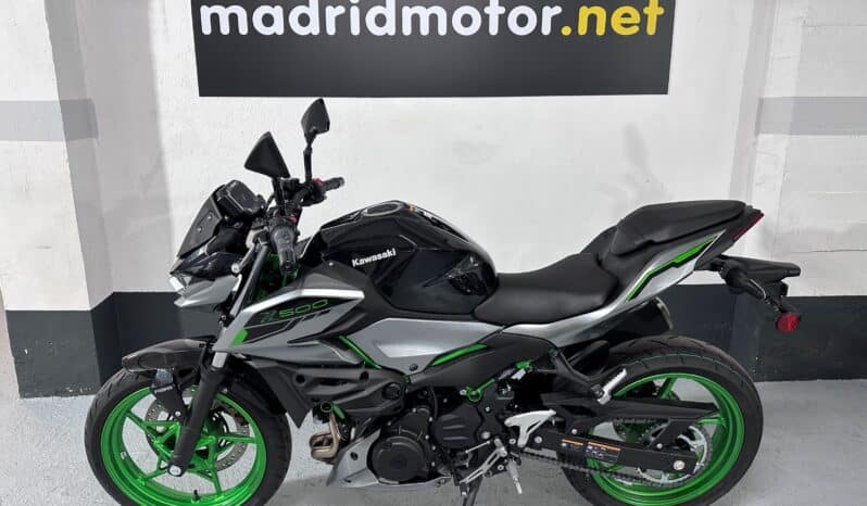 KAWASAKI Z500 2025